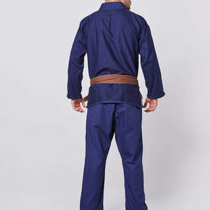 Uniformes de karaté personnalisés à prix avantageux, meilleur design, haute qualité, pour l'entraînement. - Product Image 2