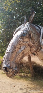 Escultura de caballo de metal para jardín - Product Image 4