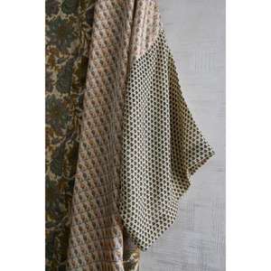 ชุดกิโมโนผ้าไหมอินเดียทำมือคุณภาพพรีเมียมสำหรับผู้หญิงไซส์พลัส สไตล์ลำลอง ความยาวระดับเข่า พิมพ์ลายหรูหรา ชุดนอนสำหรับฤดูใบไม้ร่วง ชุดอยู่บ้าน - Product Image 3