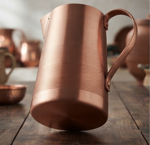 Carafe en cuivre métallique la plus vendue, style unique, fabricant et fournisseur, pichet à jus et à lait fait main pour usages multiples - Product Image 4