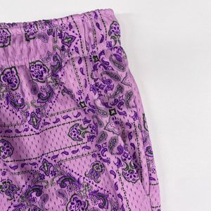 Shorts de basketball personnalisés en sublimation pour l'été, certifiés BSCI, pour hommes, en maille, pour le sport, la gym, le fitness et la course à pied - Product Image 4