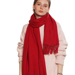 Écharpe en cachemire rouge pour femme, couleur unie, tricotée, chaude pour l'hiver, décontractée, à porter au quotidien - Product Image 1