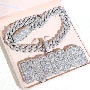Collar con Colgante de Nombre Personalizado con Incrustaciones de Diamantes, Estilo Hip Hop, con Letras de Moissanita - Product Image 4