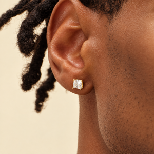 Boucles d'oreilles clous de luxe unisexe en or 14K plaqué, diamant de laboratoire taille brillant 2 carats, solitaire carré classique pour mariage, anniversaire, fête - Product Image 4