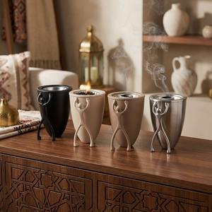 Brûleur de Bakhoor Humanoïde Créatif Moderne, Porte-Encens Métallique Style Nordique, Encensoir à Charbon d'Oud, Décoration de Luxe pour la Maison, Ornement de Bureau - Product Image 1