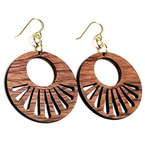 Modernos Pendientes de Madera Rústica Marrón Ecológicos con Ganchos Dorados, Joyería Colgante para Mujer, Regalo para el Día de San Valentín - Product Image 1