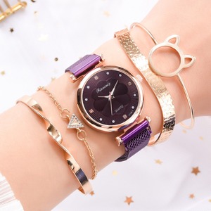 9731 Reloj de Pulsera de Cuarzo para Mujer, Diseño de Lujo en Oro Rosa, Juego de Relojes con Correa Magnética, Set de Regalo de 5 Piezas - Product Image 3
