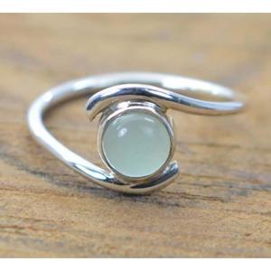 Bague minimaliste en argent 925 avec améthyste sertie clos, unisexe, pour usage quotidien - Product Image 6