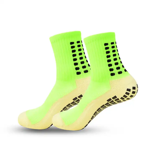 Vente en gros OEM ODM Chaussettes en coton personnalisées avec logo de personnage de dessin animé pour hommes et femmes, chaussettes de sport jacquard - Product Image 6