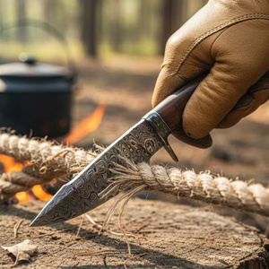 Cuchillo de Caza de Acero de Damasco Hecho a Mano, Mango de Madera de Palisandro, Hoja Fija, Cuchillo Multifuncional para Camping y Actividades al Aire Libre, Grado Industrial OEM - Product Image 2