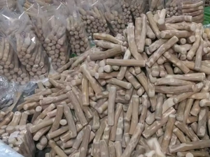 Disponible: Juguete Ecológico para Mascotas, Madera de Árbol de Café, Palo Natural para Masticar, Limpieza Dental, Alivio del Estrés, Sostenible, Tamaño XL - Product Image 5