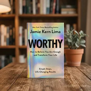 หนังสือปกแข็ง "Worthy" โดยเจมี เคอร์น ลิมา ขายดีสำหรับผู้ใหญ่ - Product Image 2