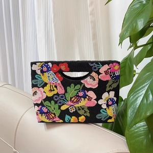 Bolso de lujo hecho a mano, perfecto para bodas y fiestas, con arte floral llamativo y acabado de bordado con cuentas de alta calidad. - Product Image 5