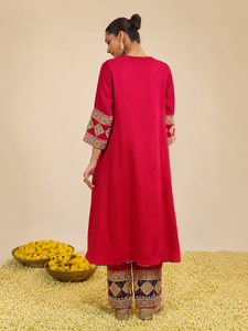 Conjunto de Kurta de Satén de Seda Tejida Roja Aynaz - Product Image 6