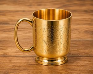 Mug en laiton pur gravé, design traditionnel artisanal, tasse à boire en laiton, objet décoratif, vaisselle pour la maison et la cuisine - Product Image 2