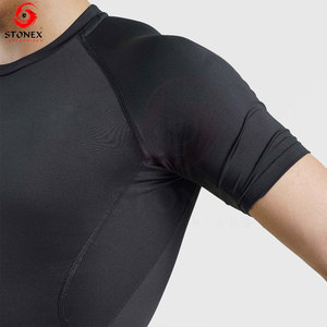 T-shirt de sport pour homme OEM, design personnalisé, léger, respirant, séchage rapide, vêtements de sport, 100% polyester, haute qualité - Product Image 6