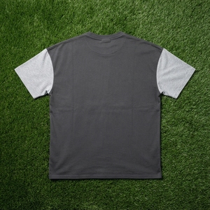 เสื้อยืดโอเวอร์ไซส์ผู้ชาย คัลเลอร์บล็อก สีดำเทา แขนสั้น สไตล์ลำลอง สตรีทแวร์ ขายส่ง - Product Image 6