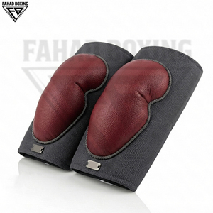 Genouillères en cuir synthétique de haute qualité, durables, fabriquées au Pakistan, tendance, personnalisées, à prix de gros - Product Image 2