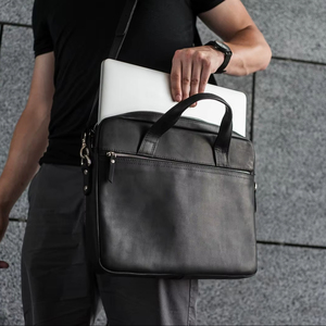 Bolso Mensajero de Cuero Premium, Económico y Elegante, Bolso de Hombro para Portátil para Hombres, para Negocios, Oficina y Viajes - Product Image 1