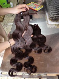 Prêt à expédier des paquets de vague de corps font la couleur adaptée aux besoins du client toutes les longueurs paquets de vague de corps de cheveux humains vietnamiens crus de haute qualité - Product Image 2