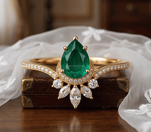 Anillos de Compromiso de Alta Gama con Piedras de Esmeralda Chapados en Oro PVD de 18k, Anillos Vintage con Piedras de Cristal, Joyería de Acero Inoxidable Resistente al Deslustre - Product Image 3