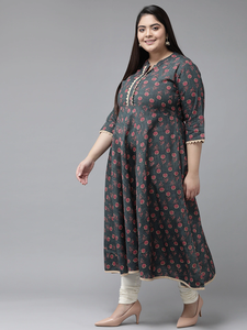 Kurti Anarkali en coton pour femmes grandes tailles, style col mandarin, manches trois quarts et motif floral gris imprimé - Product Image 4