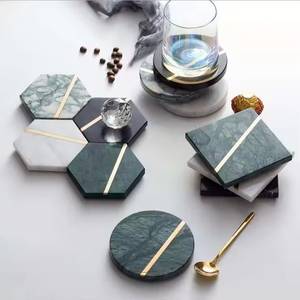 Juego de Posavasos Modernos de Mármol, Redondos, Hexagonales y Cuadrados, de Piedra Verde y Negra con Franja Dorada, Antideslizantes, Decoración de Mesa - Product Image 3