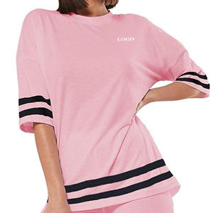 Conjunto de Dos Piezas para Mujer, Camiseta de Manga Corta y Pantalones Cortos Holgados con Estampado, Estilo Urbano Moderno, Informal, 2026 - Product Image 2