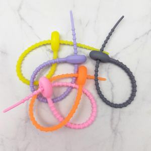 Porte-clés en silicone souple et coloré, réglable, portable, gadget, anneau pour la fabrication de bijoux en DIY - Product Image 5