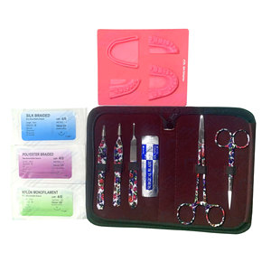 Kit de pratique de suture et de dissection durable de qualité supérieure pour étudiants en anatomie, biologie et médecine - Product Image 1