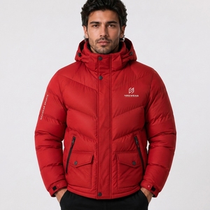 Chaqueta Acolchada con Capucha Roja para Hombre NASWEAR, Chaqueta Deportiva de Invierno de Poliéster Resistente al Viento con Cierre de Cremallera y Logotipo, Chaqueta Ligera - Product Image 1