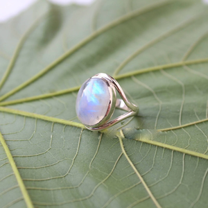 Bague en Pierre de Lune Naturelle Arc-en-ciel Faite à la Main en Argent Sterling, Bijou Bohème, Cadeau Pierre de Naissance de Juin - Product Image 6