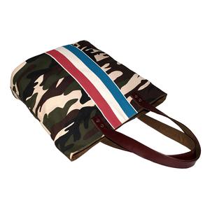 Bolso Tote con Cierre Magnético, Asa de Cuero, Lona Teñida de 12 Oz, Forro de Poliéster y Viscosa, Ribete a Rayas, Estampado de Camuflaje - Product Image 4