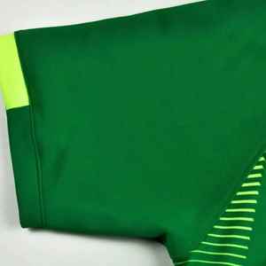 Uniforme de Fútbol Personalizado 100% Poliéster, Camiseta y Pantalones Cortos, Venta en Línea, El Mejor Uniforme de Fútbol Hecho en Pakistán - Product Image 5