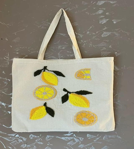 Sac fourre-tout tendance en toile de coton fait main avec broderie florale unique, réutilisable, pour le shopping, sac à bandoulière BY MULTI CRAFT - Product Image 2
