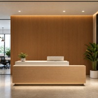 Panneau mural en lattes WPC pour intérieur, revêtement mural décoratif pour espaces commerciaux, panneaux en bois de teck pour restaurant, hôtel, bureau