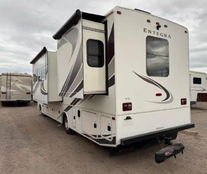 Camping-cars de luxe d'occasion 2019 2020 E-n-t-e-g-r-a C-o-a-c-h V-i-s-i-o-n 3-1-V à vendre - Product Image 6