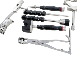 Juego de Instrumentos Quirúrgicos Ortopédicos para Cadera, Rodilla, Columna Vertebral, Tibia y Fémur, 11 Piezas, Herramientas de Cirugía de Fijación Ósea, Grado Médico Hospitalario - Product Image 1