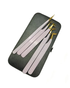 Pince à cils noire et argentée avec poignée, emballage rose, isolation, marque privée, pointe en fibre, pour volume, en vente - Product Image 1