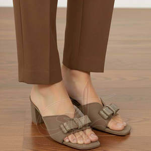 Sandalias de Tacón Antideslizantes con Diseño Personalizable y Estilo Único, Impresas con Tendencia de Moda, Parte Superior de Cuero Genuino, Gamuza y Terciopelo, Alta Calidad - Product Image 6