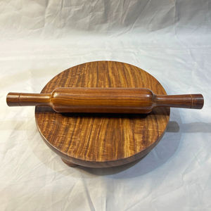 Ensemble Combo Chakla et Belan en Bois, Planche à Rouler et Pique à Roti pour la Cuisine - Product Image 1