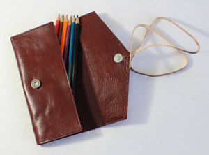 Étui à crayons en cuir pleine fleur tendance, porte-cartes magnifiquement fait main pour un intérieur élégant - Product Image 3