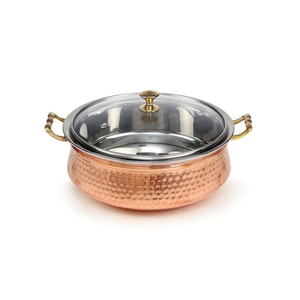 Casserole de luxe en cuivre martelé et acier inoxydable avec couvercle en verre trempé et poignées en laiton pour hôtels et restaurants - Product Image 1