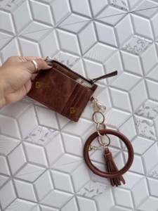 Tarjetero cajero automático de cuero de vaca Real para mujer de alta calidad con llavero pulsera borla monedero y muñequera compacto uso diario - Product Image 2