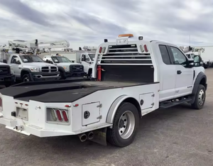 Precio al por mayor: Camión Ford F550 4x4 de cabina extendida y plataforma plana, usado 2018, listo para exportar a todo el mundo. - Product Image 3