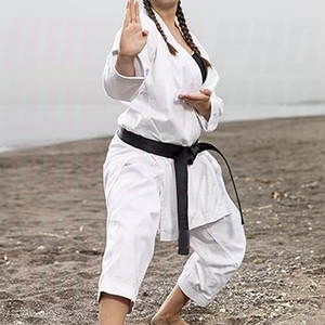 Uniforme de Karate para Niños y Adultos, Ligero, Pantalones y Chaqueta Gi para Estudiantes, Entrenamiento de Artes Marciales, Práctica y Competencia, con Cinturón Gratis - Product Image 6