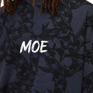 เสื้อยืดโอเวอร์ไซส์ผ้าฝ้าย 240GSM พิมพ์ลายกราฟิกทั่วตัวสำหรับผู้ชาย สไตล์สตรีทแวร์ พิมพ์ลายโซ่ทั่วตัว รับผลิตตามแบบ OEM พร้อมโลโก้สั่งทำ - Product Image 3