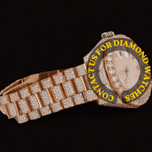 Reloj de Lujo con Aspecto Premium, Completamente Cubierto de Diamantes de Moissanita en Oro Rosa, Diseño Clásico Unisex con Esfera de Cristal y Números Romanos - Product Image 2