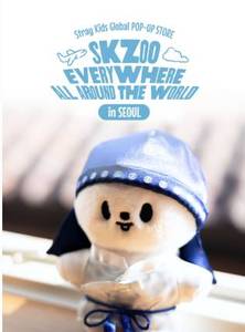 SKZOO Everywhere All Around The World (SKZOO STANDING PLUSH OUTFIT SEOUL Ver) CD de Música K-Pop en Coreano, con Empaque de Papel y Plástico - Product Image 3