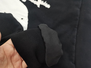 Hoodie streetwear personnalisé pour homme, coupe et couture surdimensionnées, fermeture éclair, appliqué patchwork, effet vieilli - Product Image 3